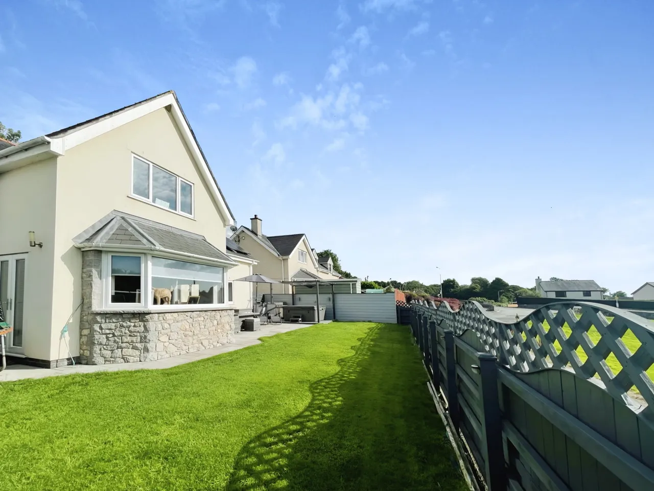 Off Holyhead Road, Pentre-Berw, LL60, photo 39