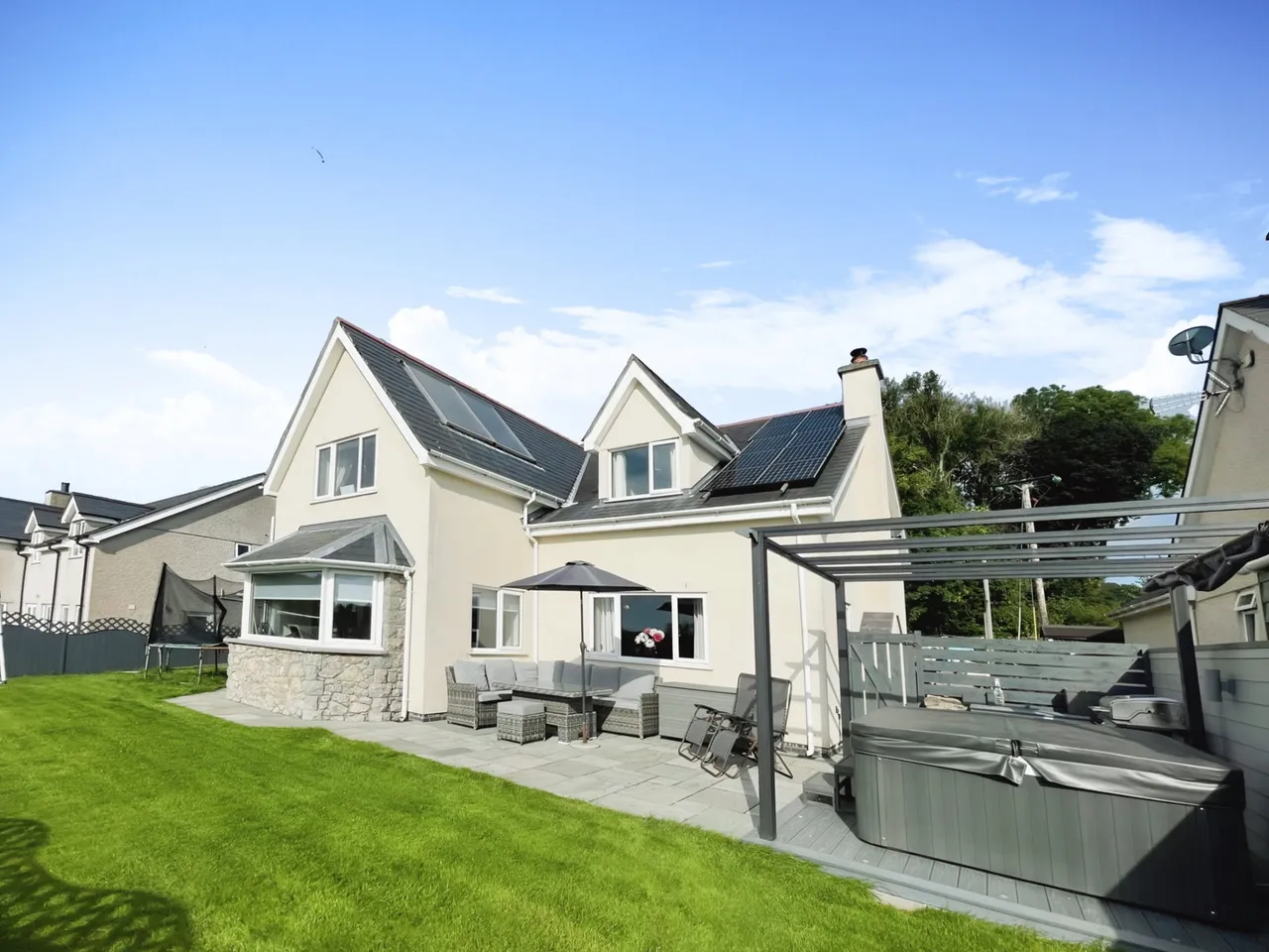 Off Holyhead Road, Pentre-Berw, LL60, photo 2