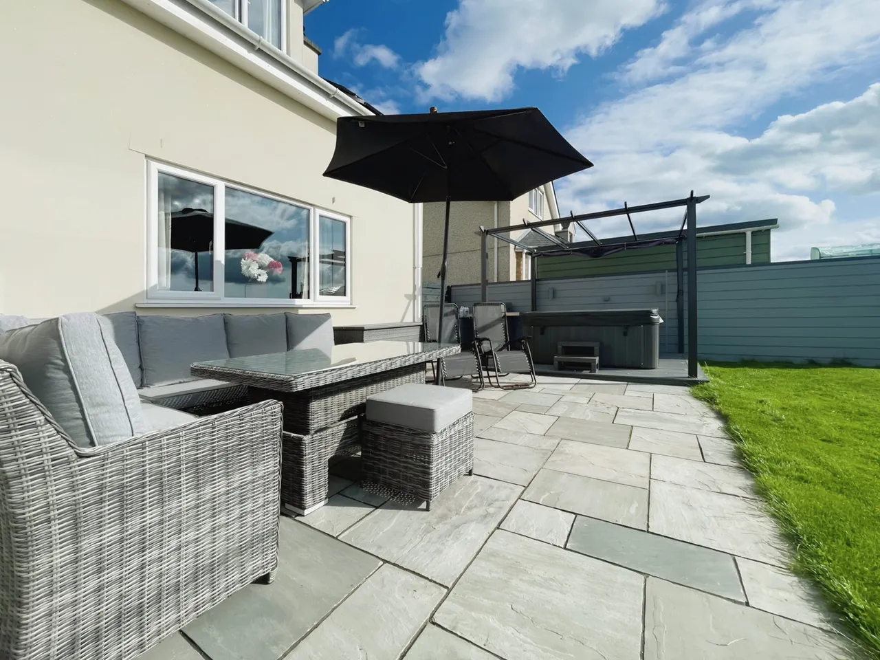 Off Holyhead Road, Pentre-Berw, LL60, photo 40