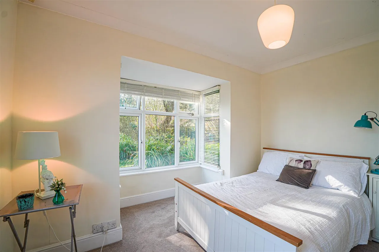 Beauharrow Road, St. Leonards-On-Sea, photo 6