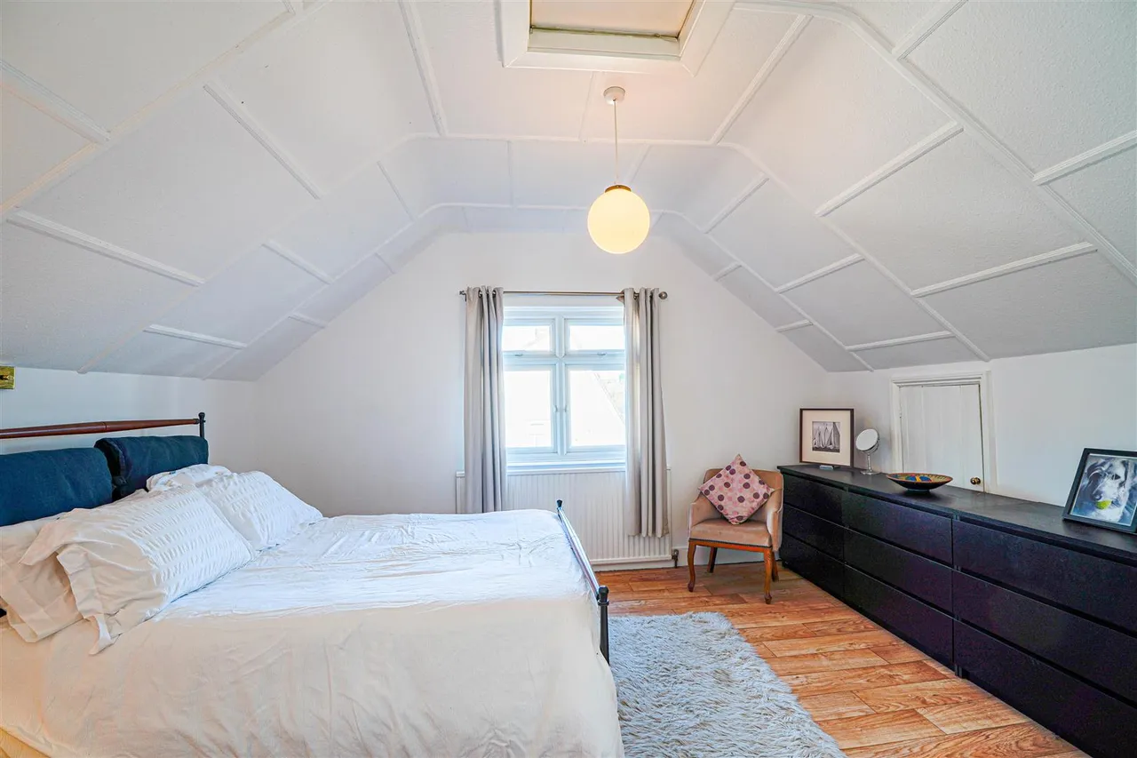 Beauharrow Road, St. Leonards-On-Sea, photo 9