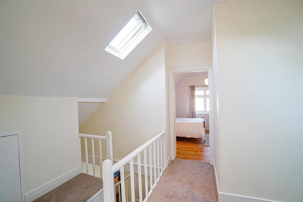 Beauharrow Road, St. Leonards-On-Sea, photo 28