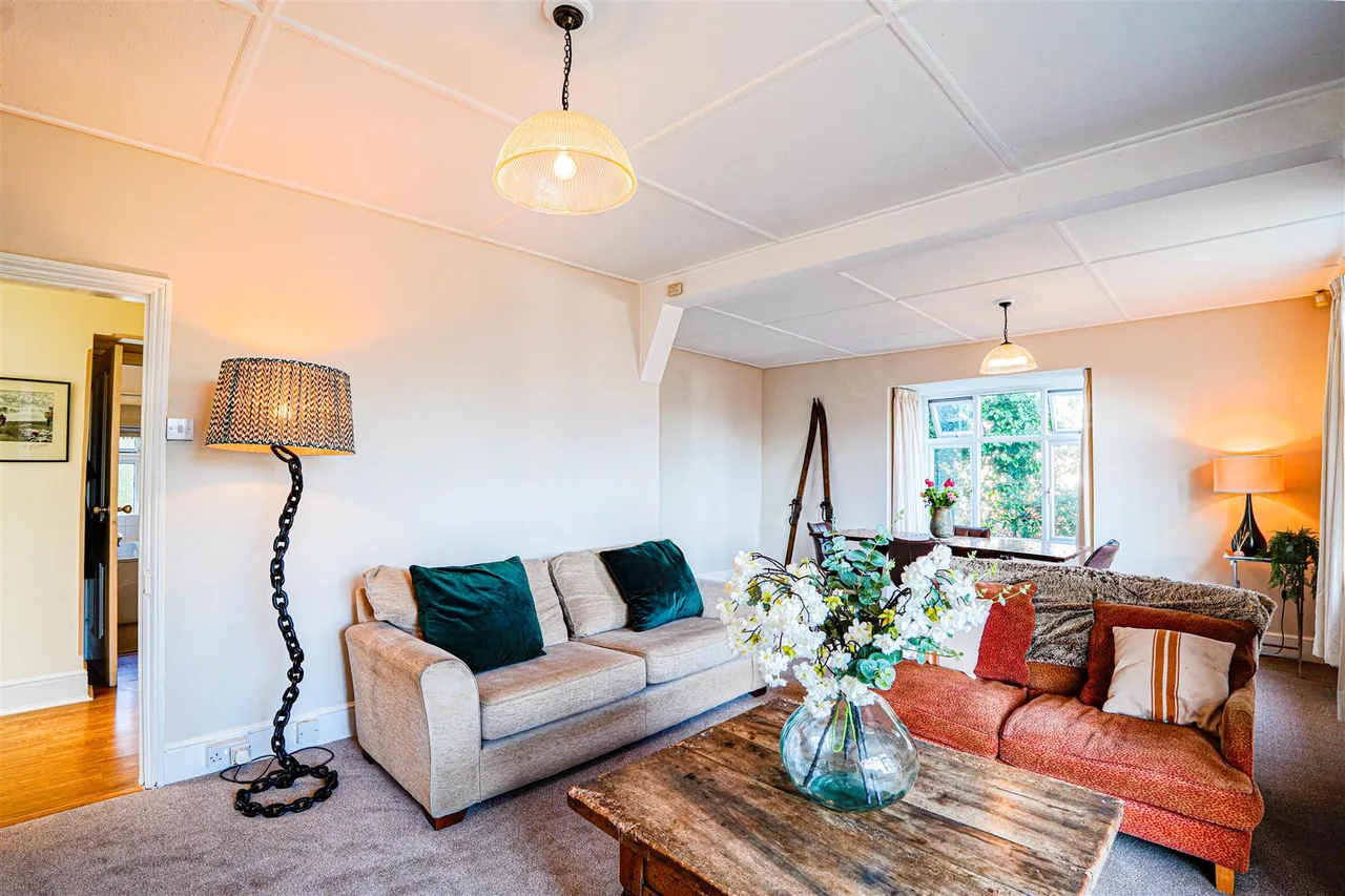 Beauharrow Road, St. Leonards-On-Sea, photo 12