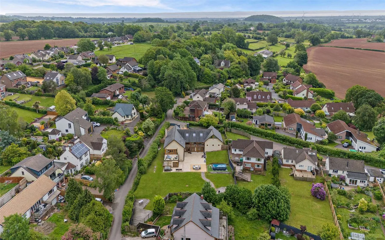 Llandevaud, Newport, NP18, photo 22