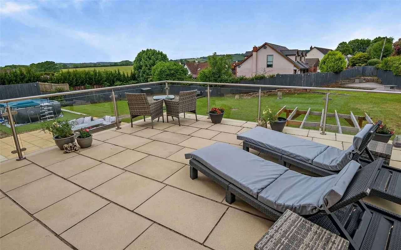 Llandevaud, Newport, NP18, photo 21
