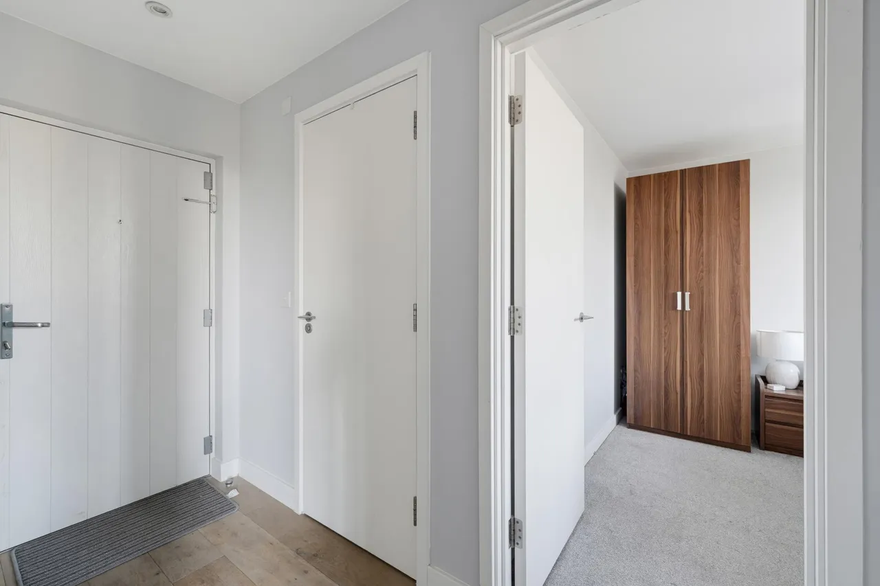 Field End Road, HA4, photo 9