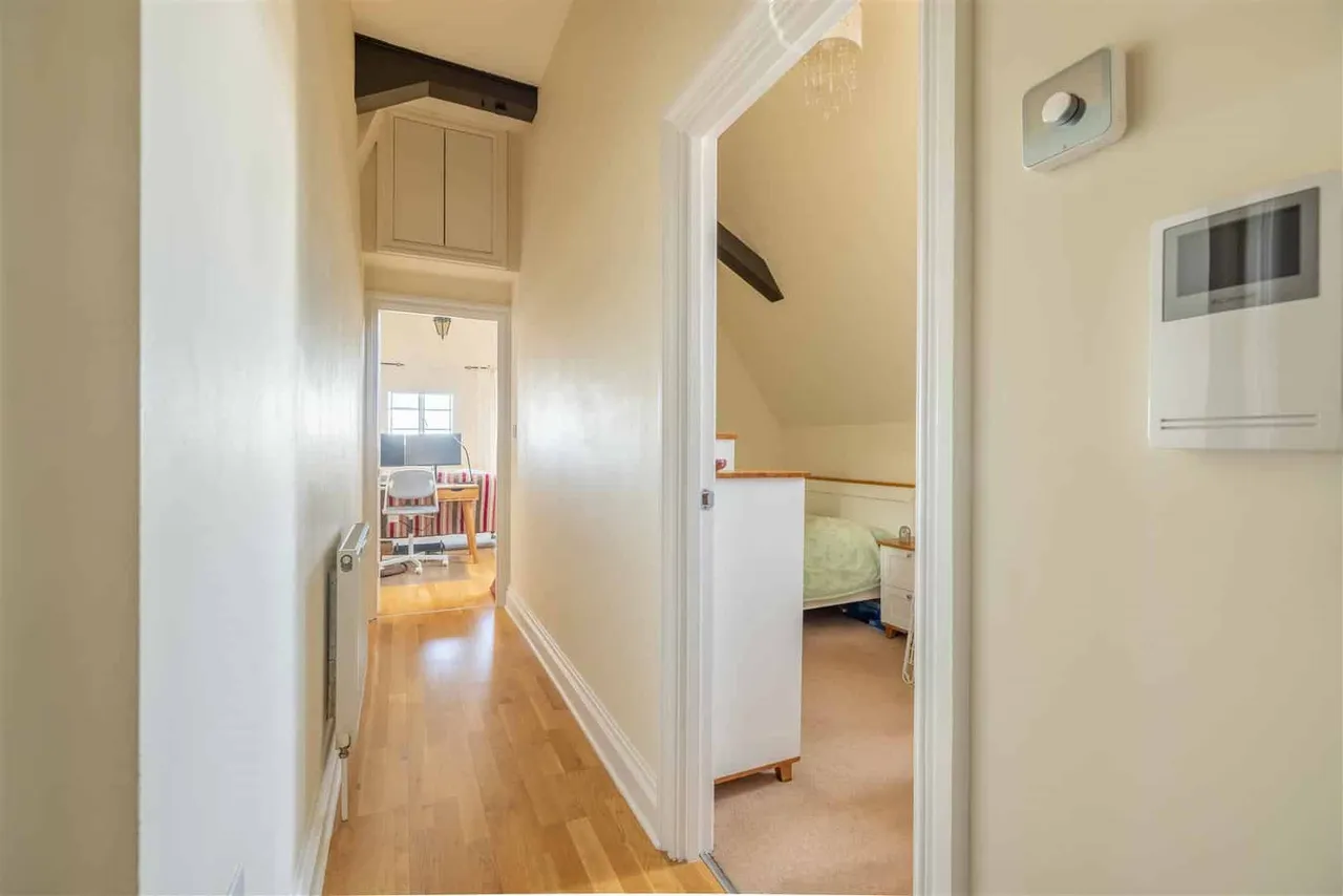 Hatch Lane, Windsor, SL4 3QR, photo 6