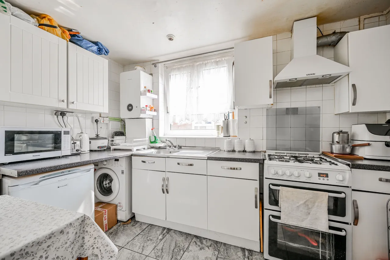 161 Boleyn Road, London, photo 3