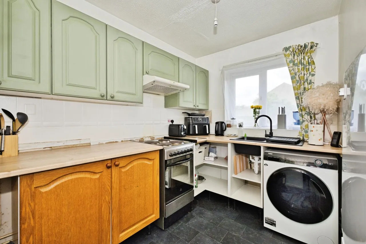 White Mead, Yeovil, BA21, photo 4