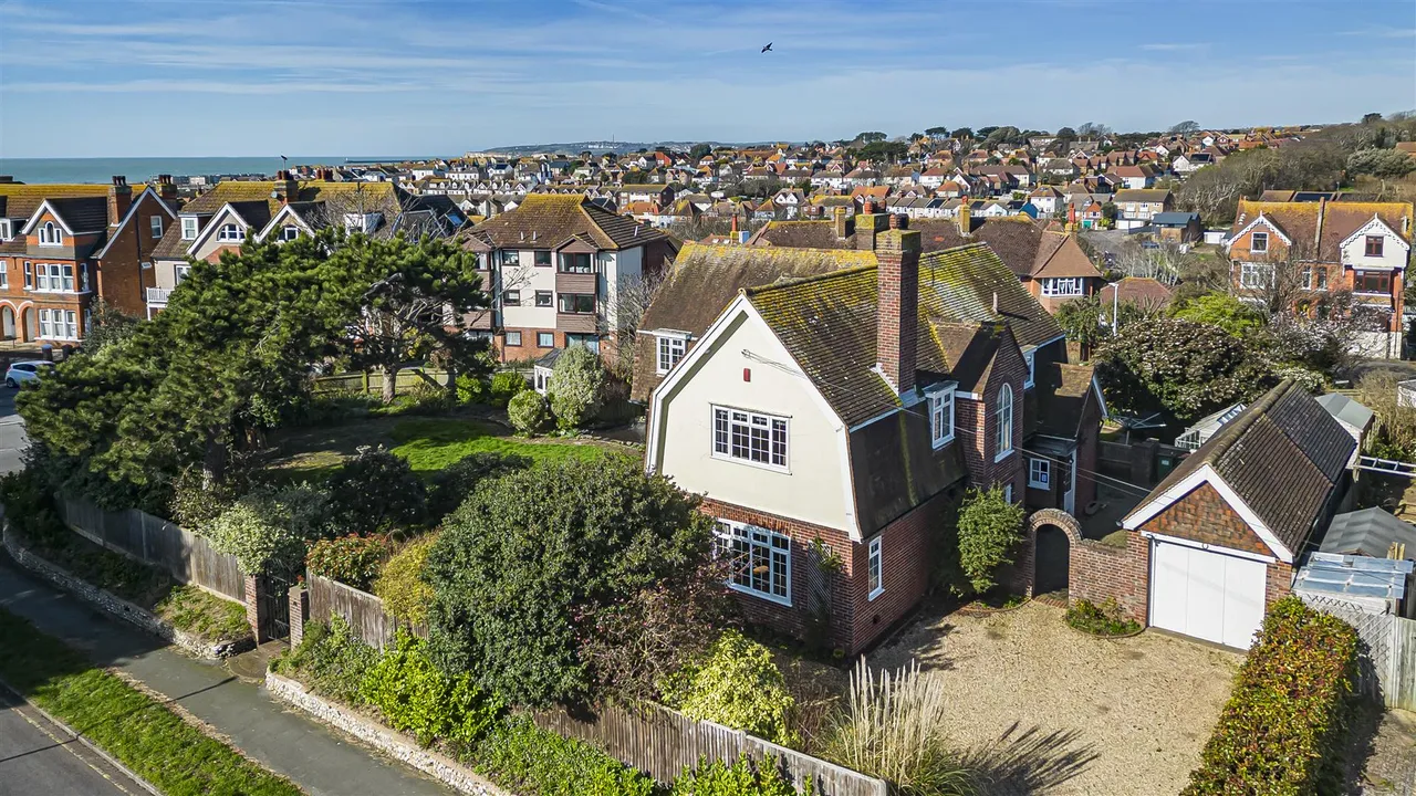 Grove Road, Seaford, photo 35