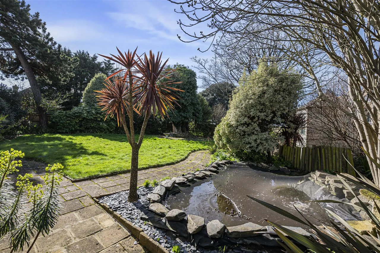 Grove Road, Seaford, photo 36