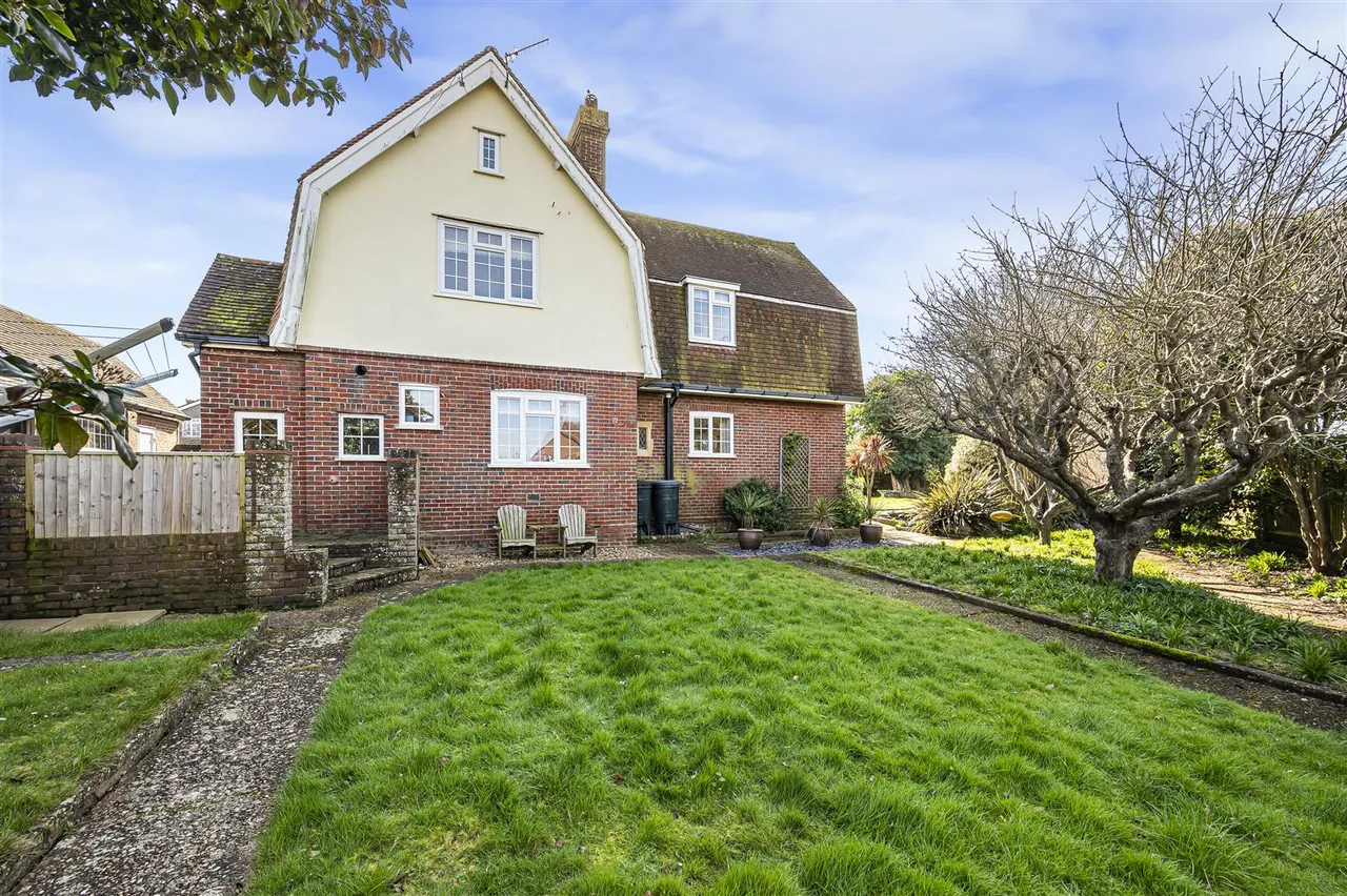 Grove Road, Seaford, photo 33