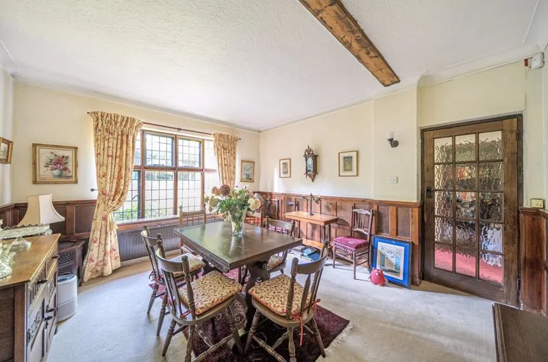 Uplands Road, Kenley CR8 5EE, photo 3