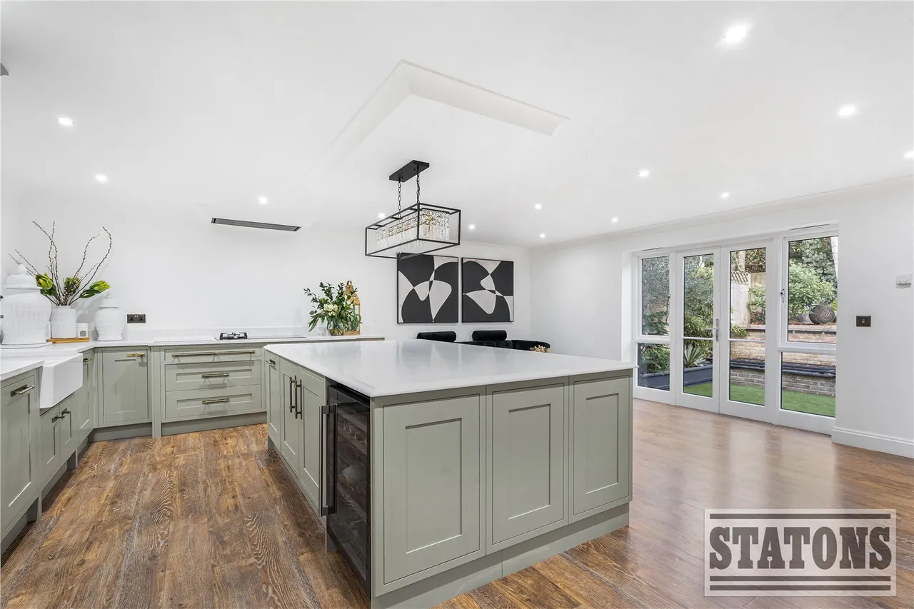Hammondstreet Road, West Cheshunt, EN7, photo 9
