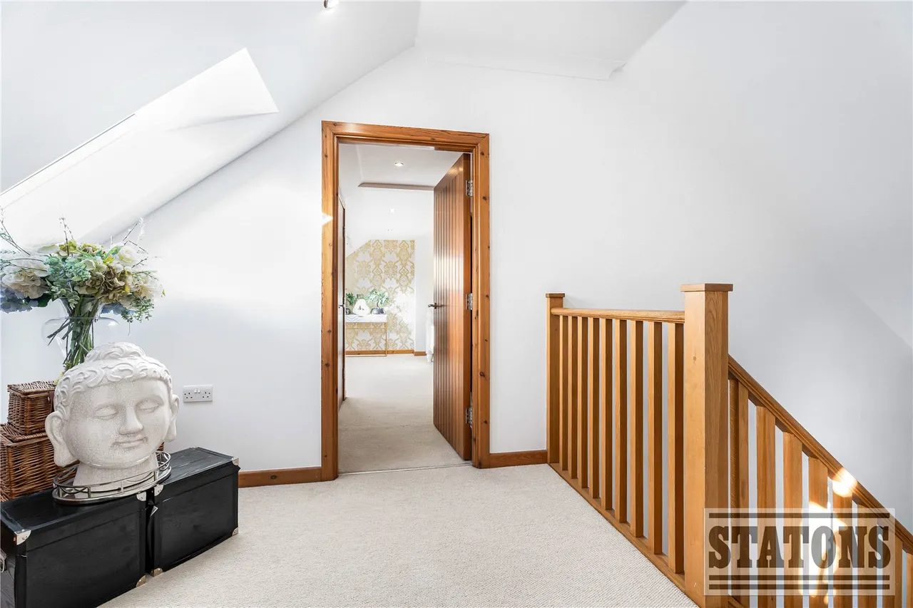 Hammondstreet Road, West Cheshunt, EN7, photo 17