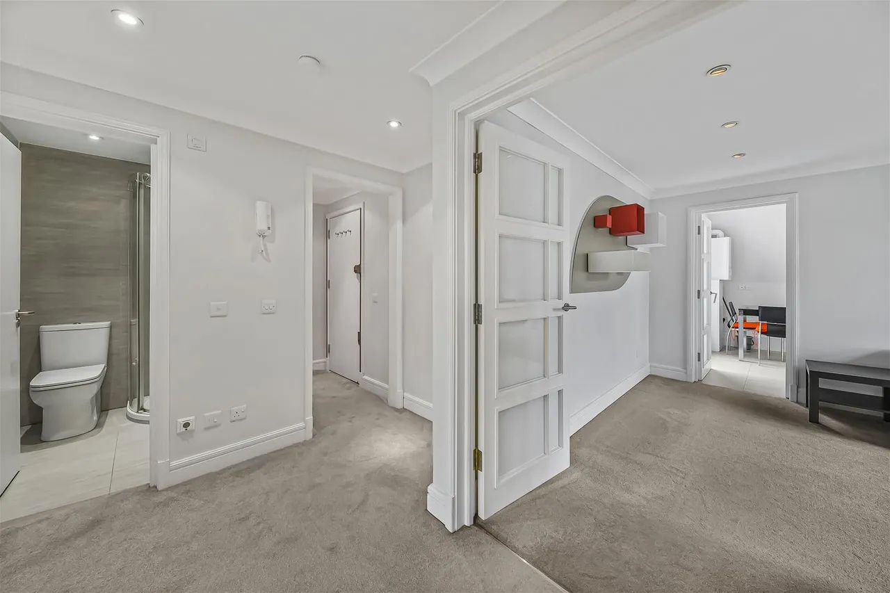 Eton Avenue, Belsize Park, NW3, photo 16