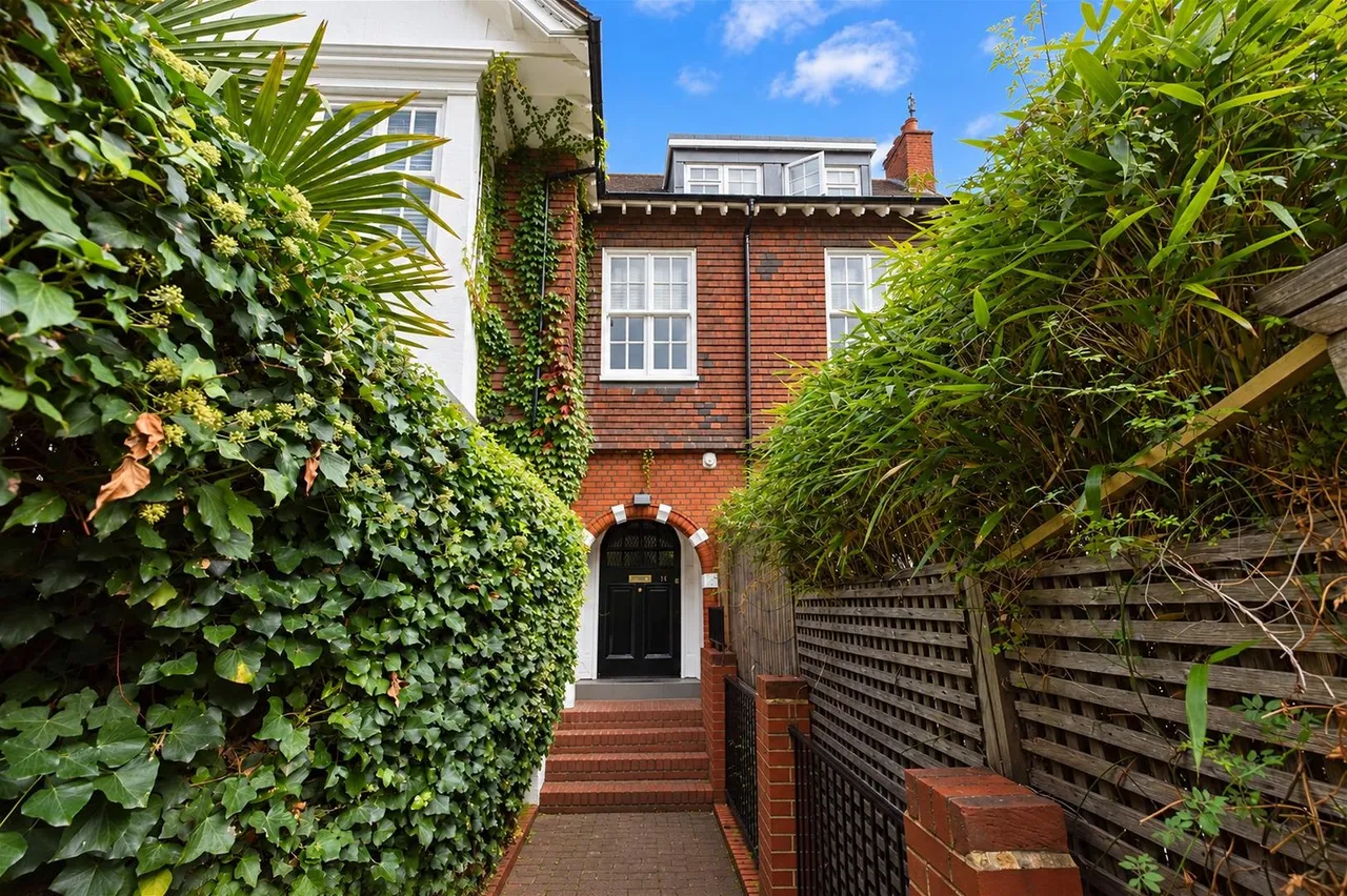 Eton Avenue, Belsize Park, NW3, photo 12