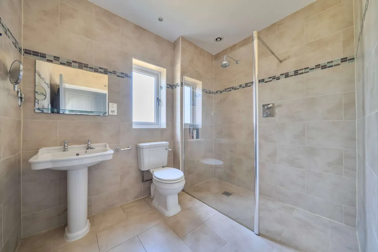 Searson Close, Tallington, PE9, photo 9