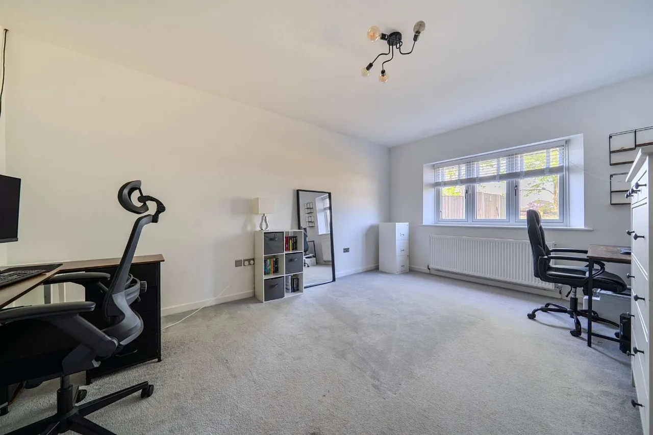 Searson Close, Tallington, PE9, photo 13