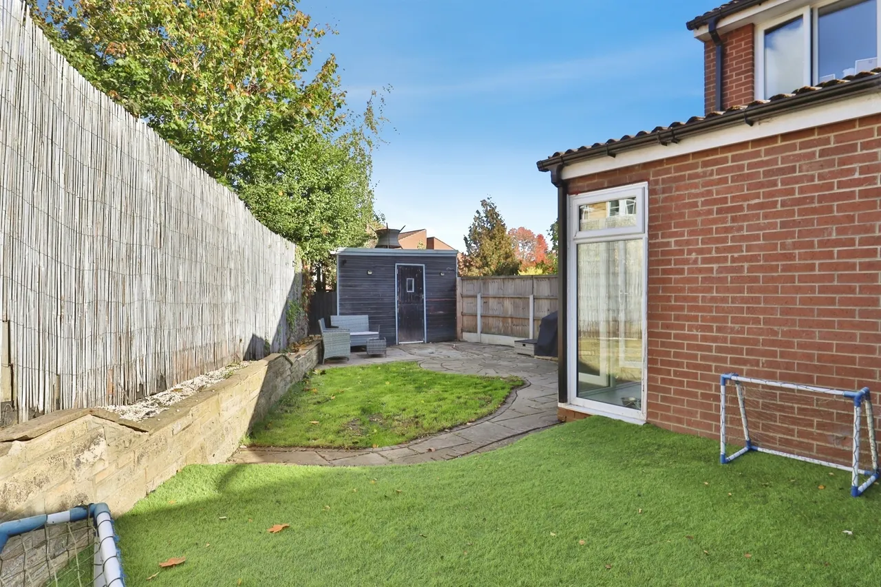 White Laithe Gardens, Leeds, LS14, photo 12