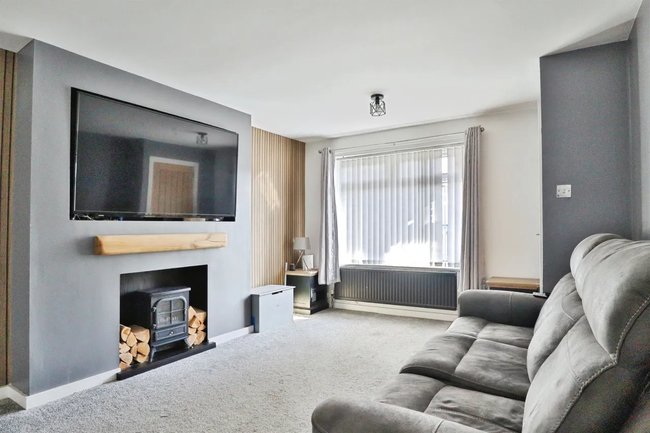 White Laithe Gardens, Leeds, LS14, photo 2
