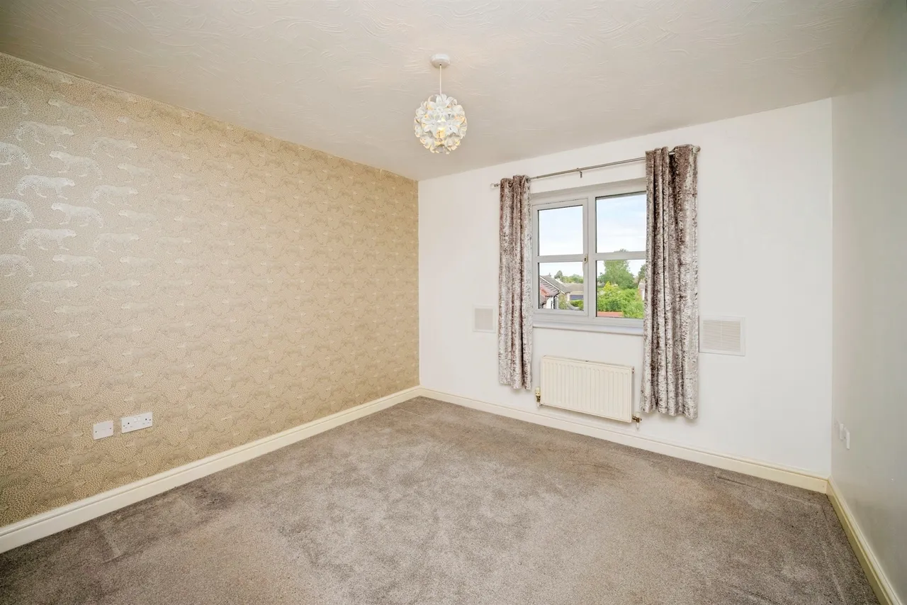 Ladybower Close, WIRRAL, photo 6