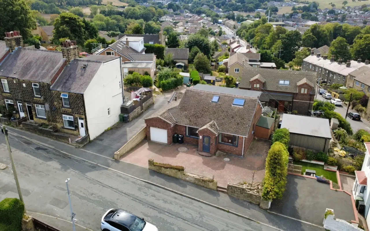Cliffe Street, Clayton West, Huddersf..., photo 20