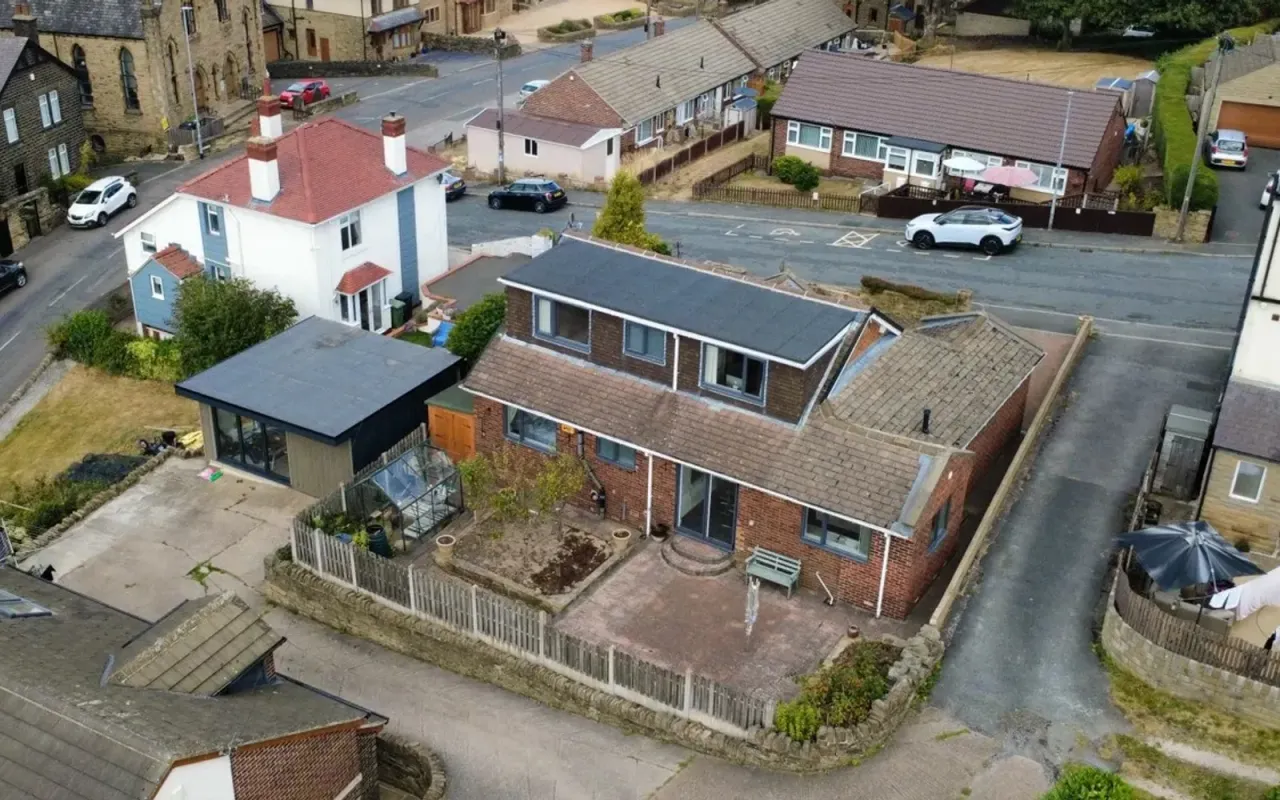 Cliffe Street, Clayton West, Huddersf..., photo 3