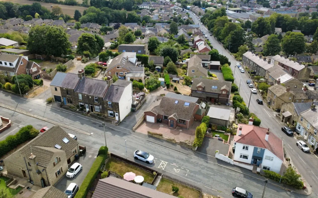 Cliffe Street, Clayton West, Huddersf..., photo 18