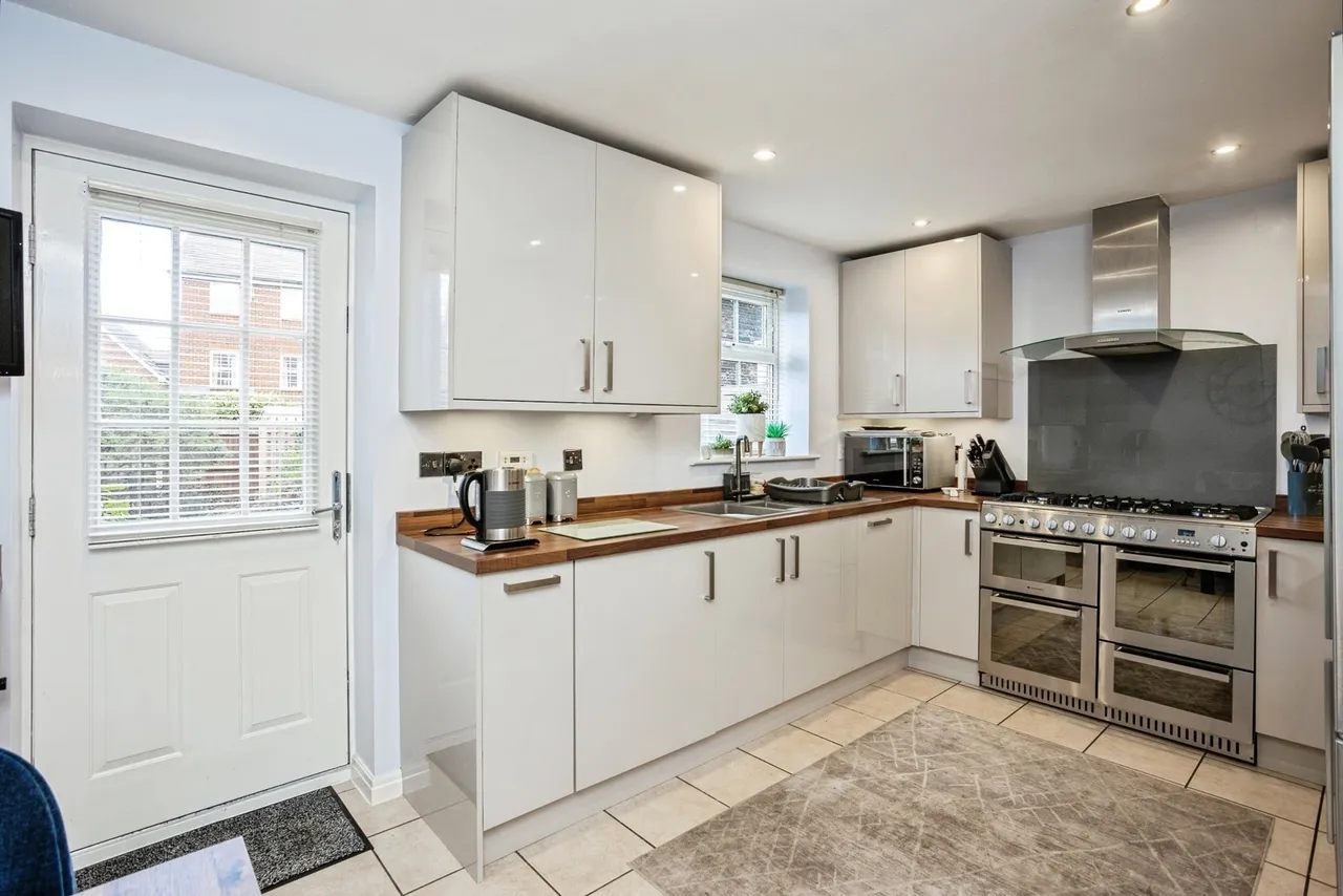 Swindale Close, Gamston, NG2, photo 7