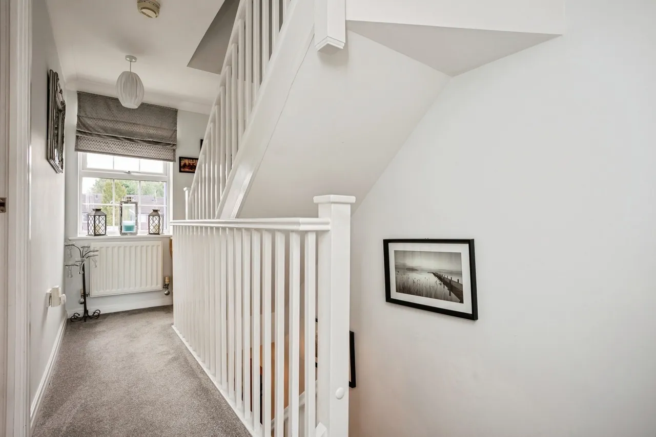 Swindale Close, Gamston, NG2, photo 9