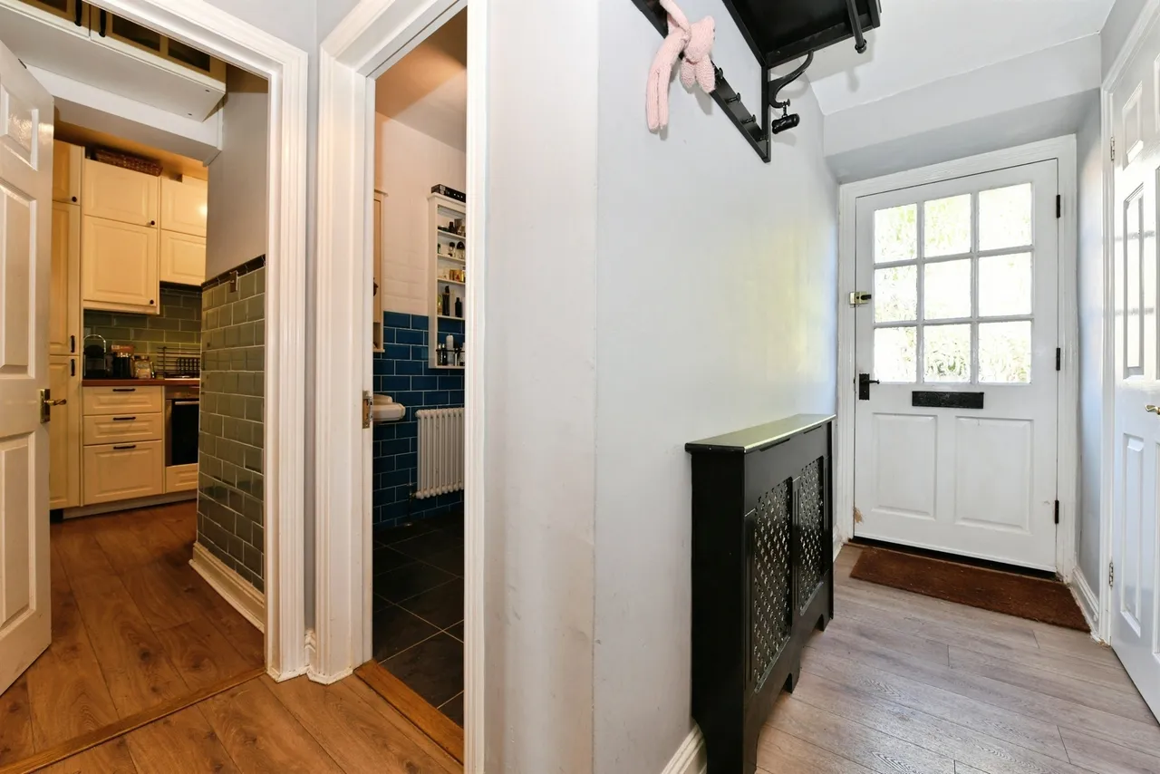 Lower Chapel Court, South Horrington Village, BA5, photo 6