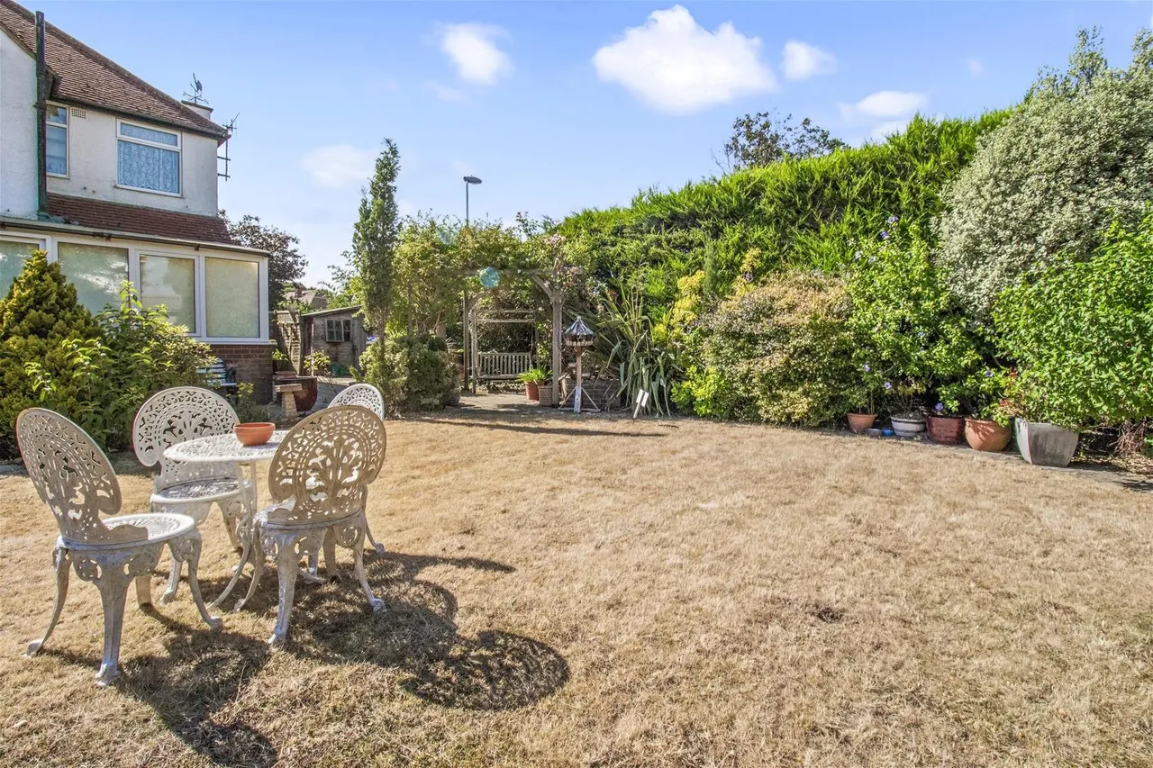 Beaumont Road, Worthing, photo 27
