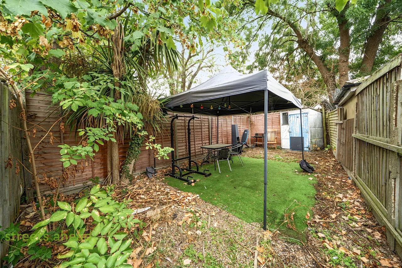 Kensington Avenue, Norbury, CR7, photo 9