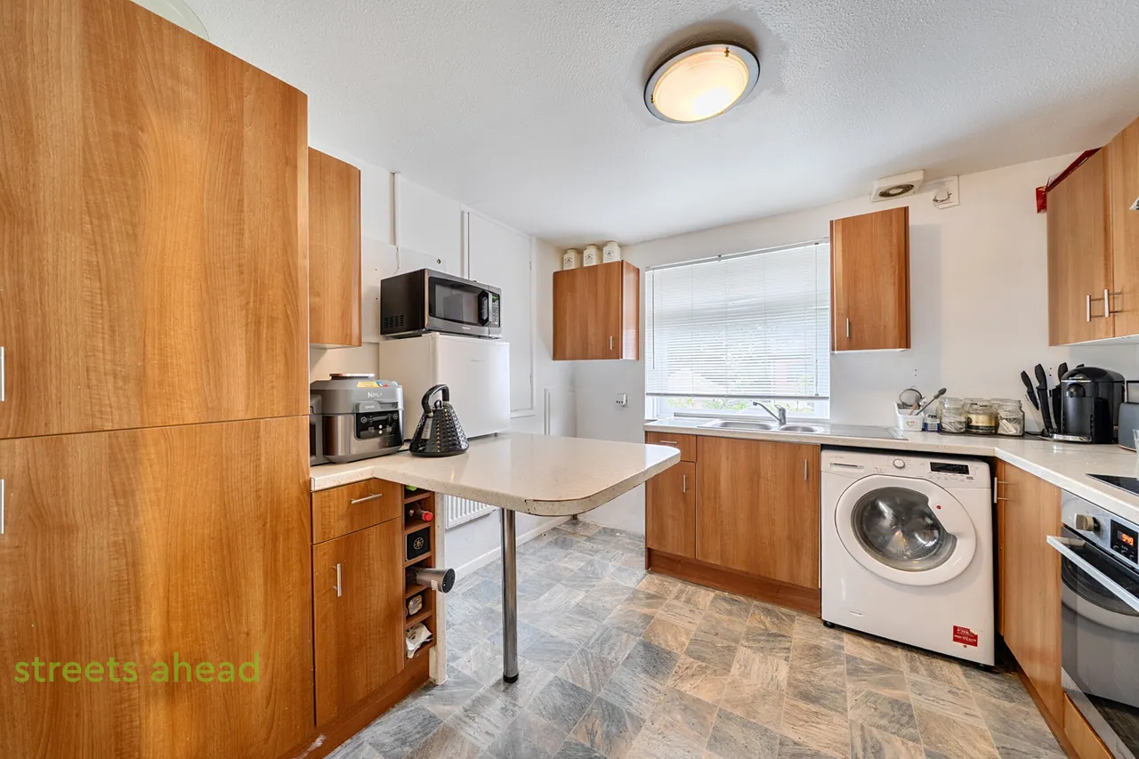 Kensington Avenue, Norbury, CR7, photo 4