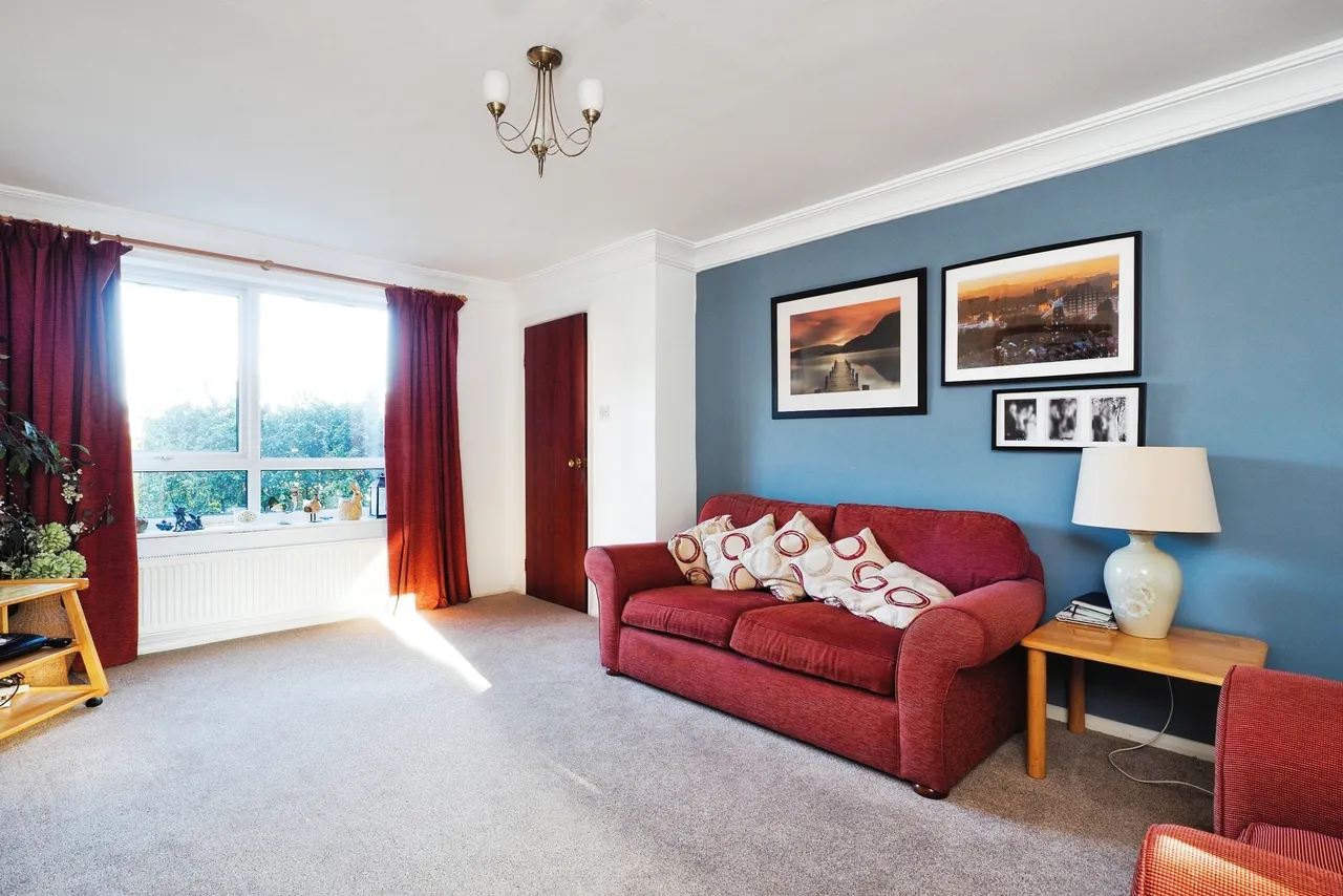 Edward Close, Hucknall, Nottingham, Nottinghamshire, NG15, photo 2