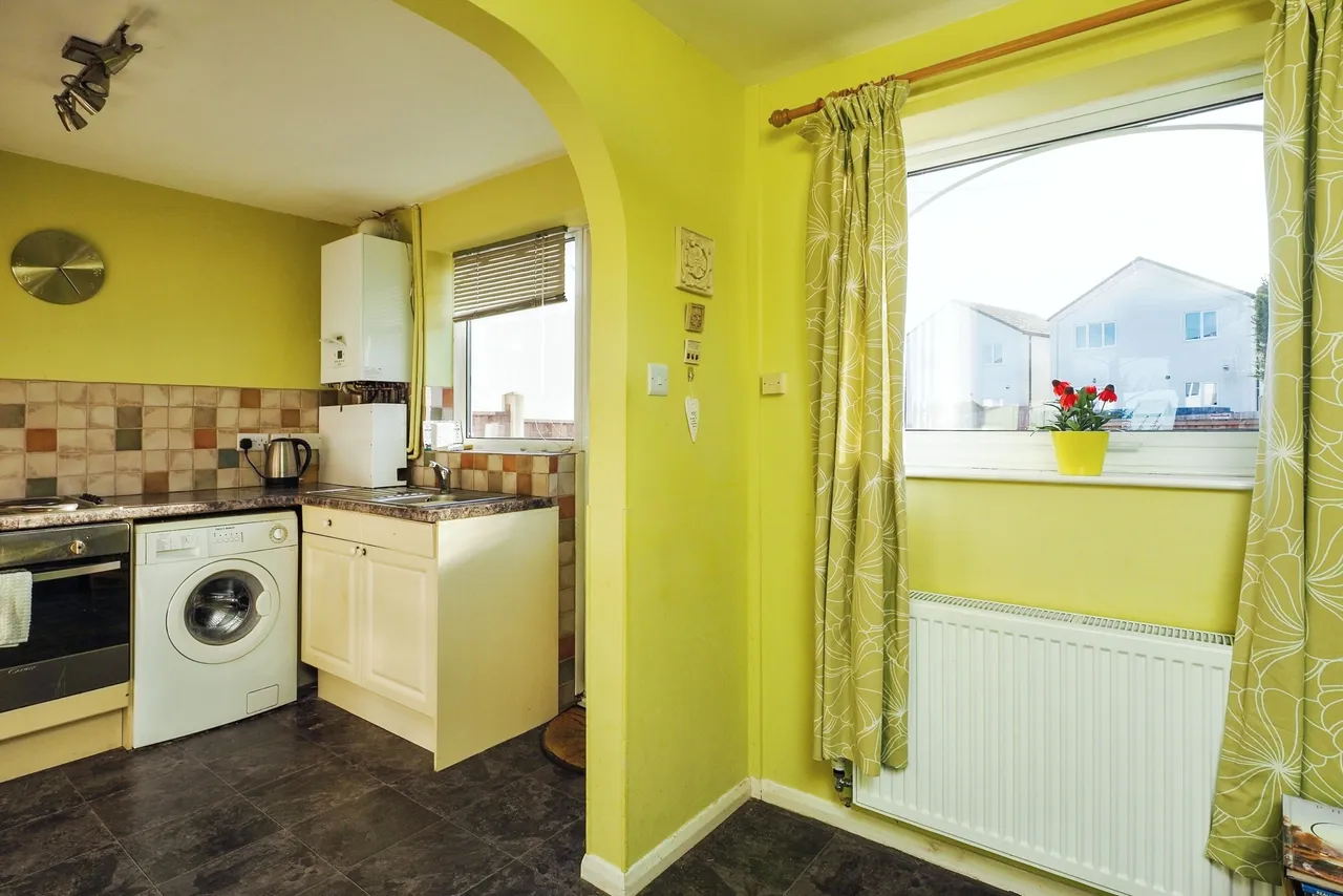 Edward Close, Hucknall, Nottingham, Nottinghamshire, NG15, photo 8