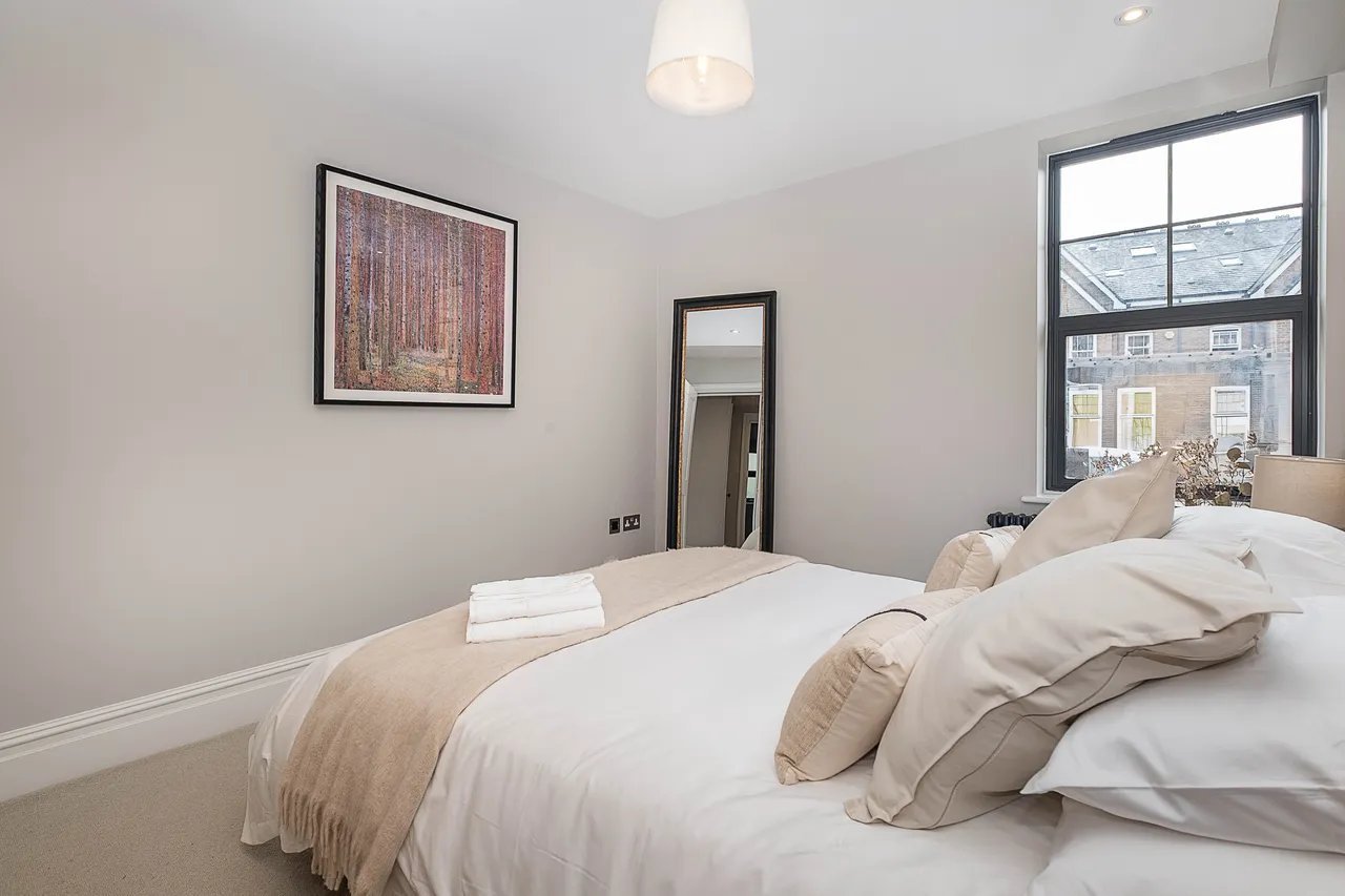 Claremont Road, Teddington, TW11, photo 6
