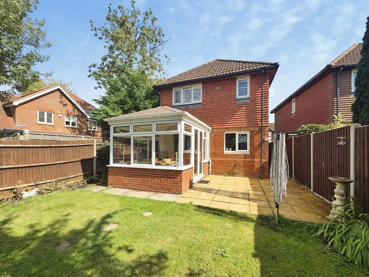 Parish Close, Ash, Surrey, GU12 6NU, photo 5