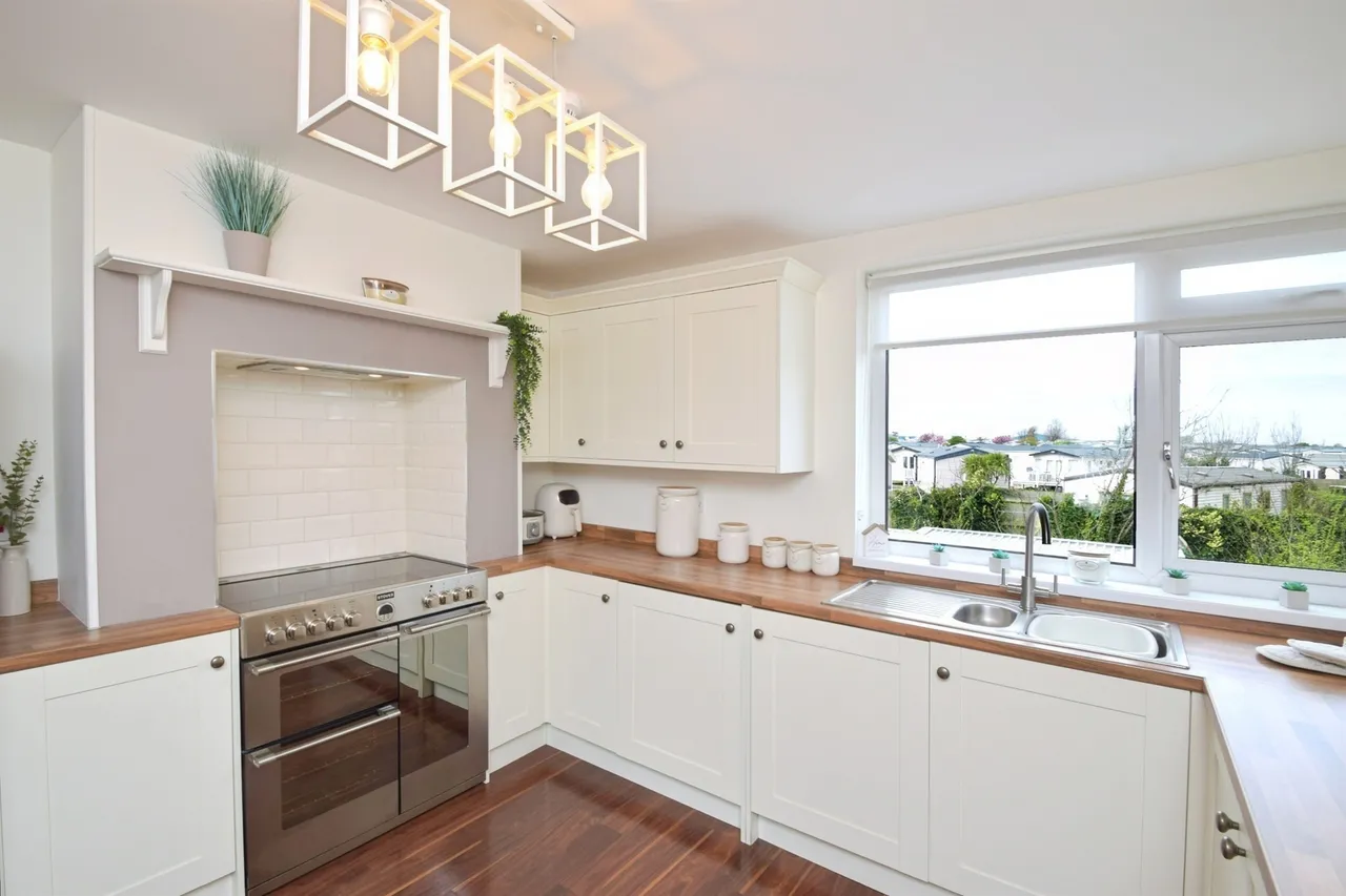 Beach Road, Porthcawl, CF36, photo 8