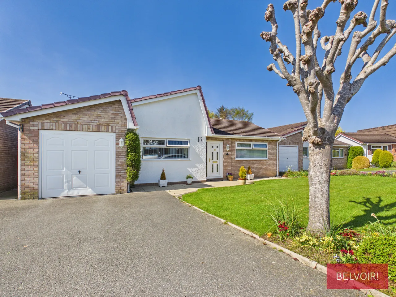 3 bed house for sale — Laurels Avenue, Bangor-On-Dee, Wrexham, LL13