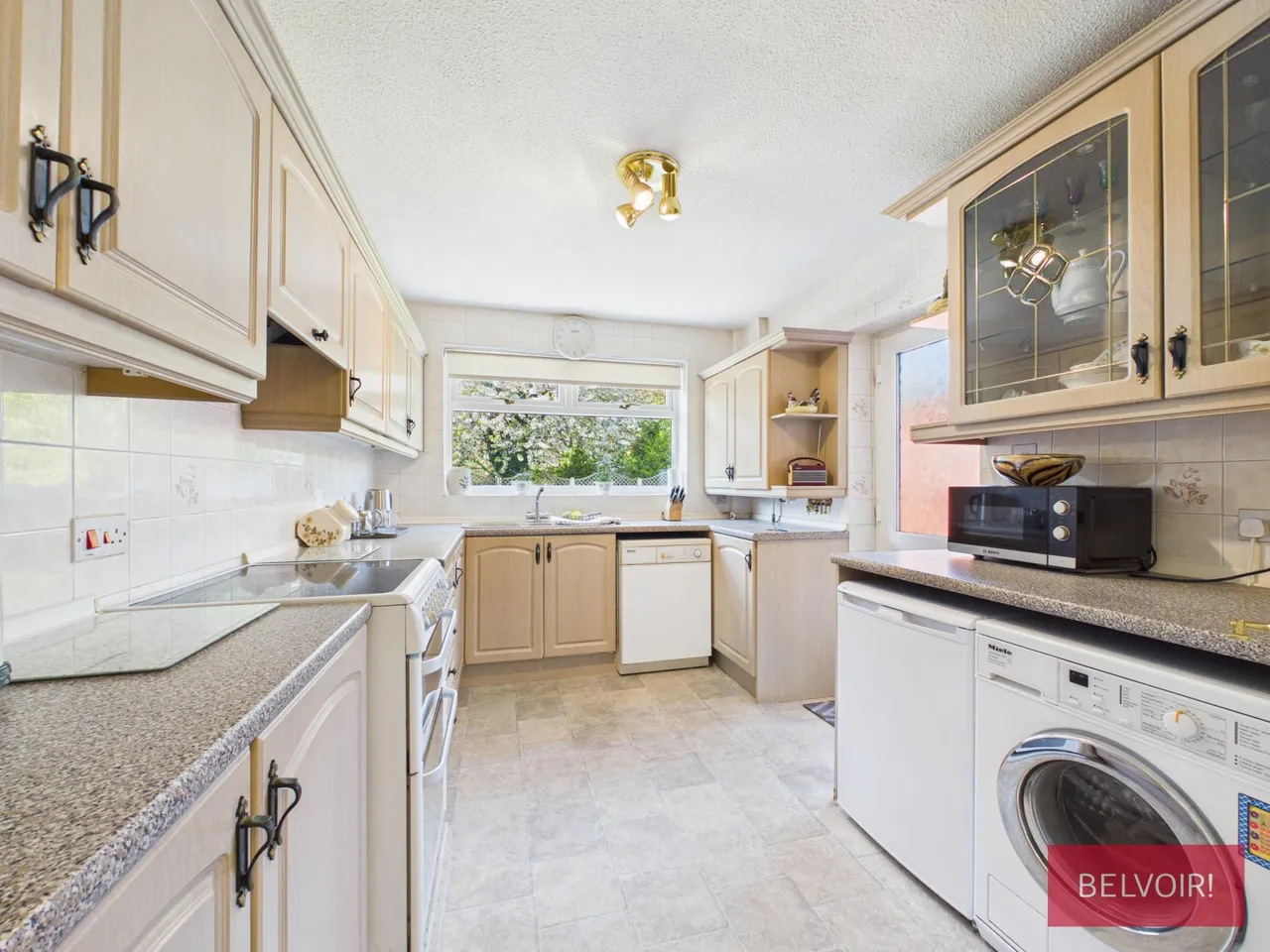 Laurels Avenue, Bangor-On-Dee, Wrexham, LL13, photo 4