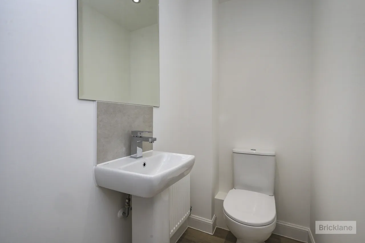 Tangmere Road, Hailsham, BN27, photo 5
