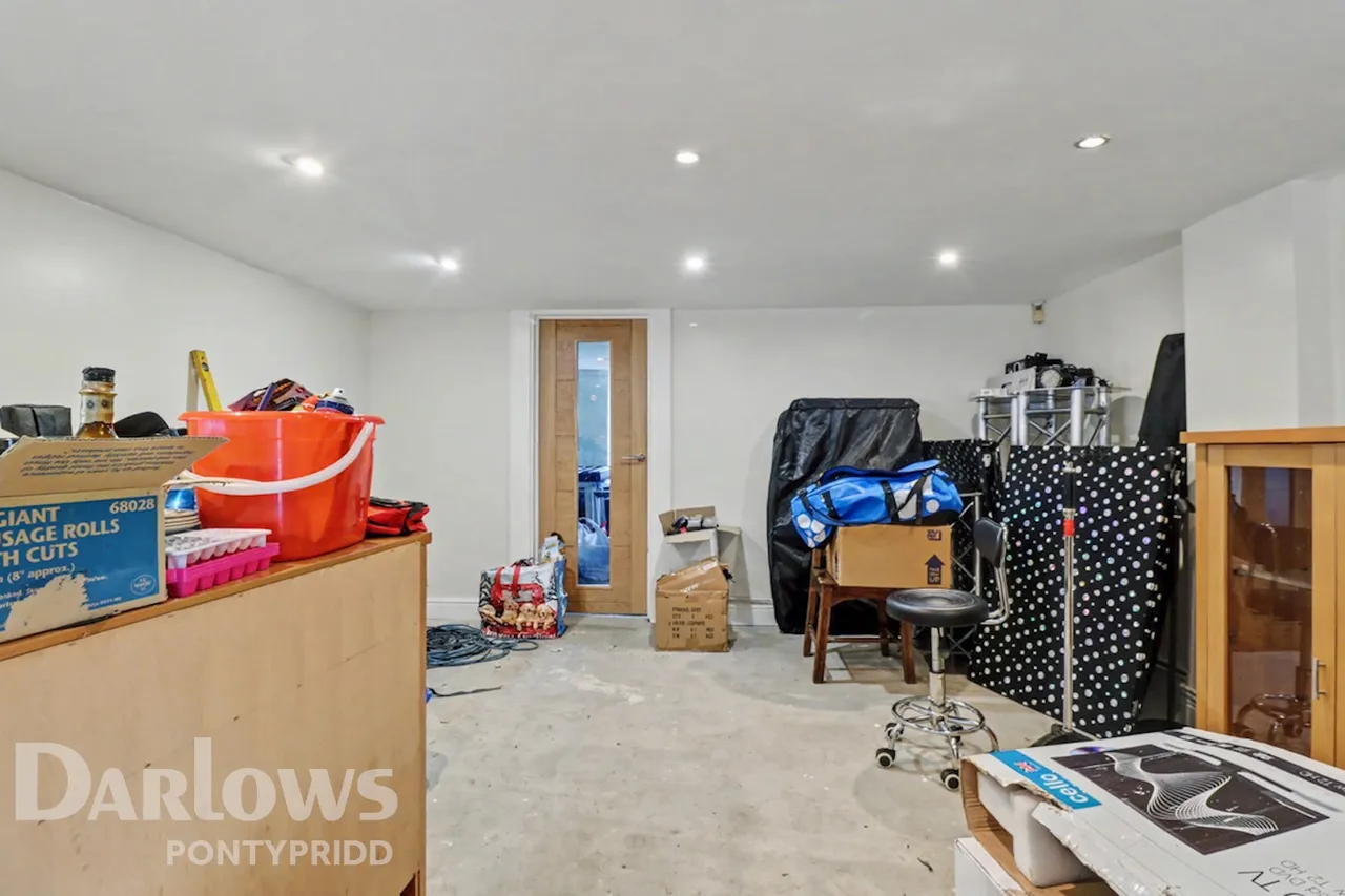 Nant Y Dall Avenue, Pontypridd, photo 17