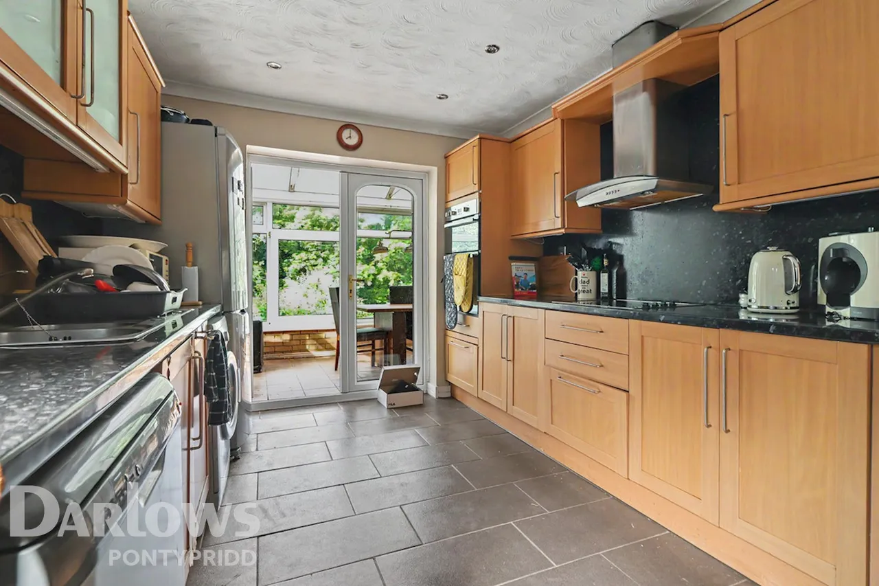 Nant Y Dall Avenue, Pontypridd, photo 6