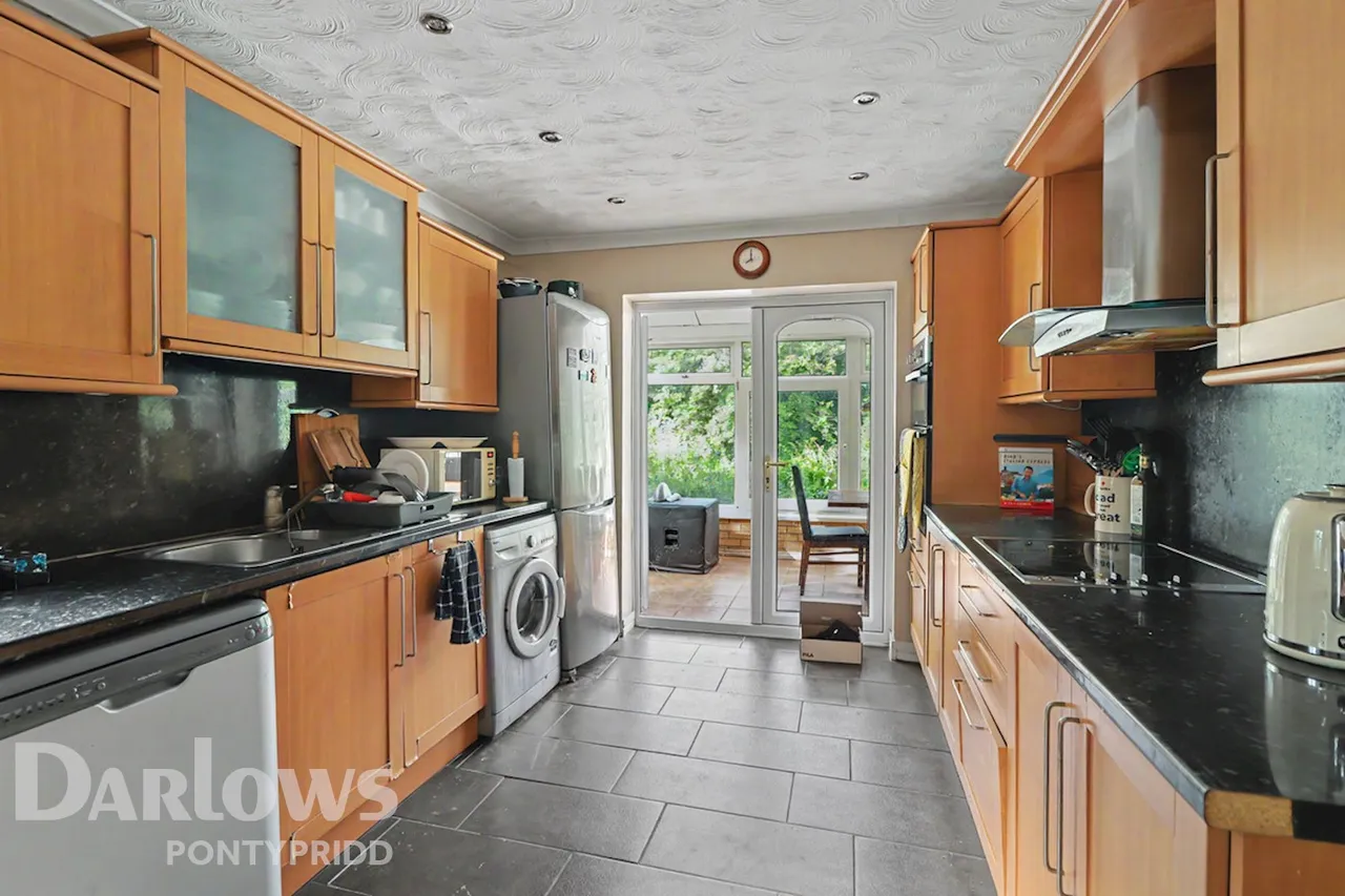 Nant Y Dall Avenue, Pontypridd, photo 5