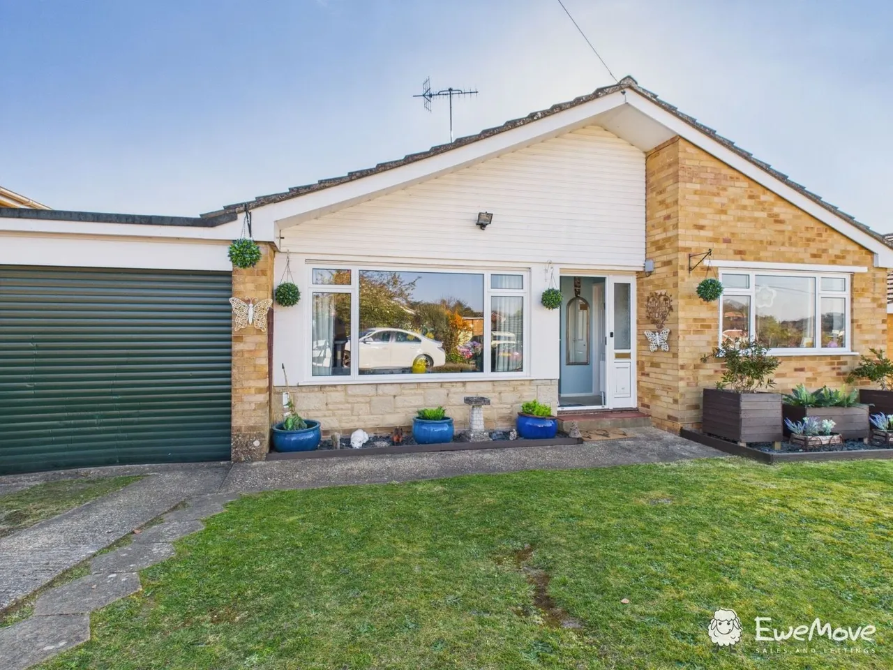 Mitchells Close, Woodfalls, SP5, photo 15