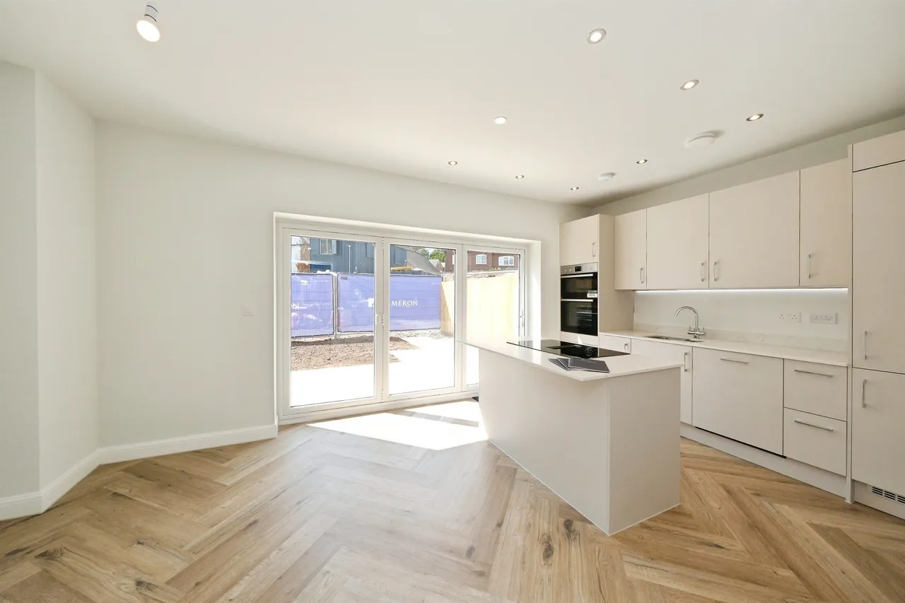 Church Street, Melbourne, DE73, photo 3