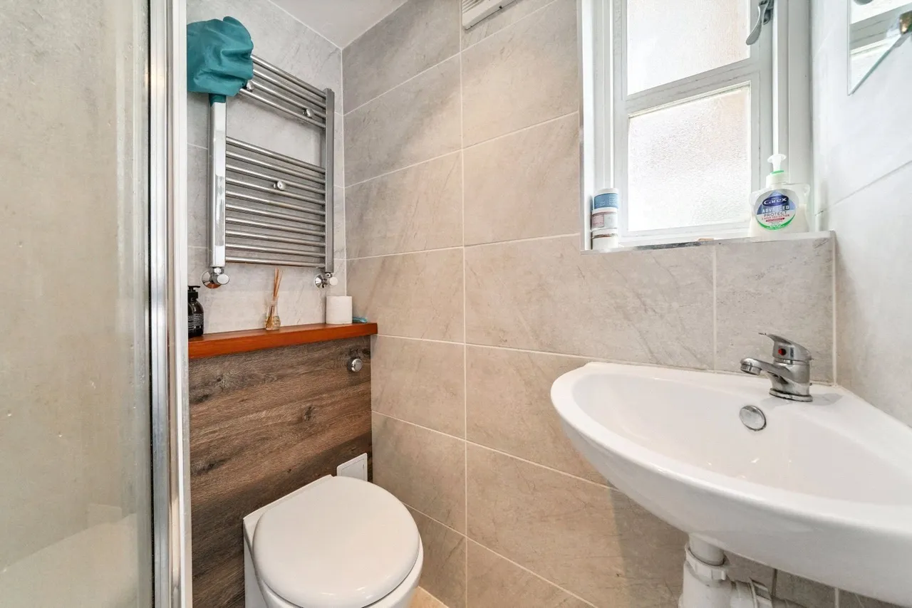 Ballater Road, London, SW2, photo 6