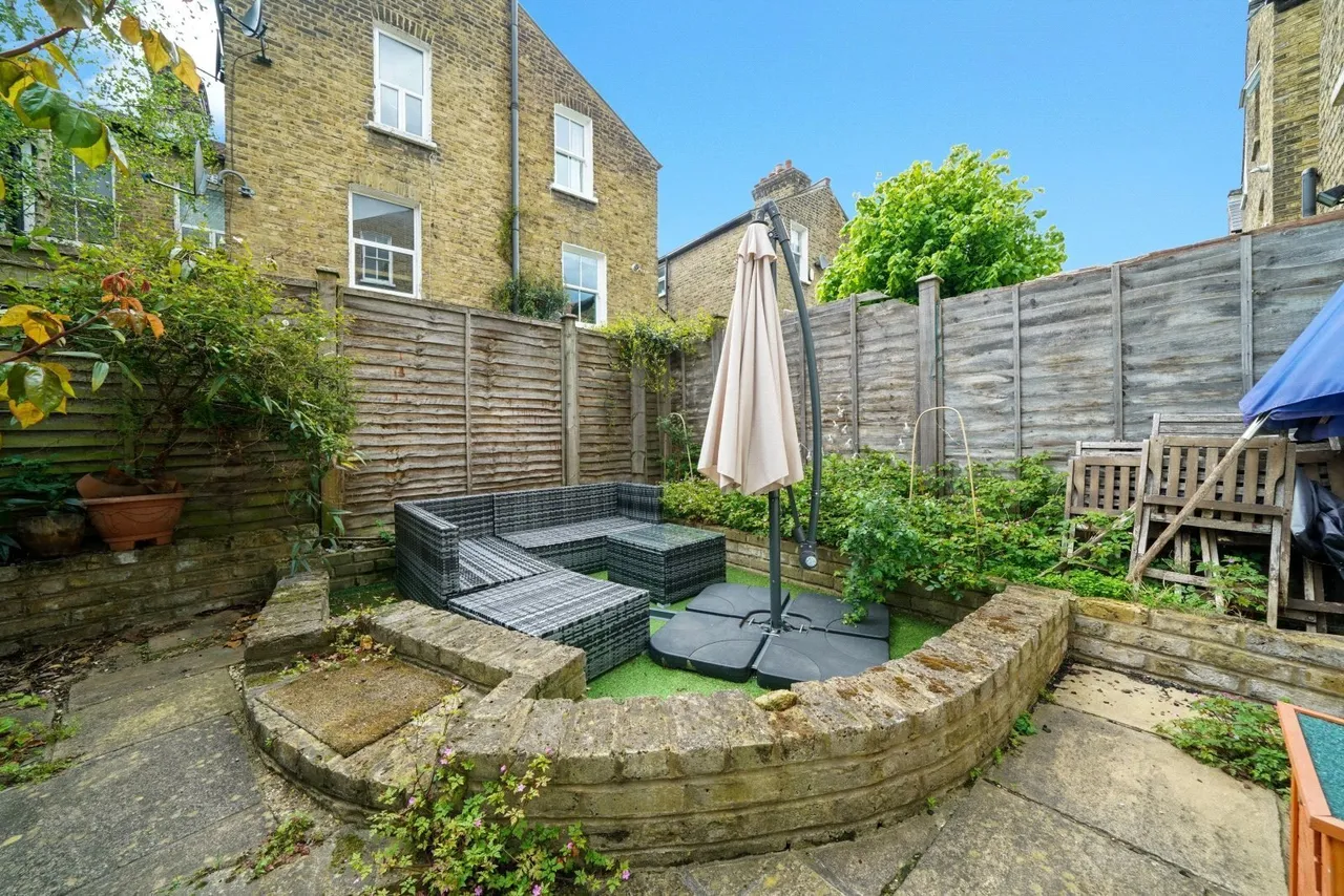 Ballater Road, London, SW2, photo 3